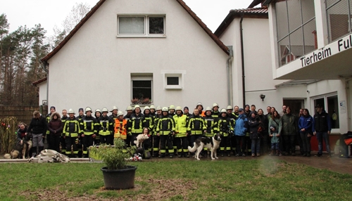 Das Tierheim hat gemeinsam mit der Feuerwehr Fulda den Ernstfall geprobt.